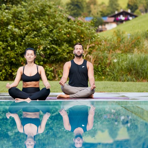 Yoga und Wanderungen in Söll: Emmas Aktivprogramm Yoga und Wanderungen in Söll: Emmas Aktivprogramm